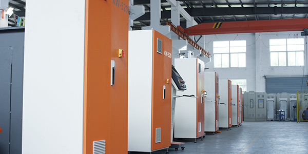 凱偉正壓防爆柜從連接處到柜子表面，給人足足的舒適感